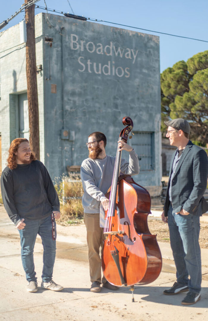 Jonny Verbeten with Dustin Pedigo on upright bass and Tristan Nock