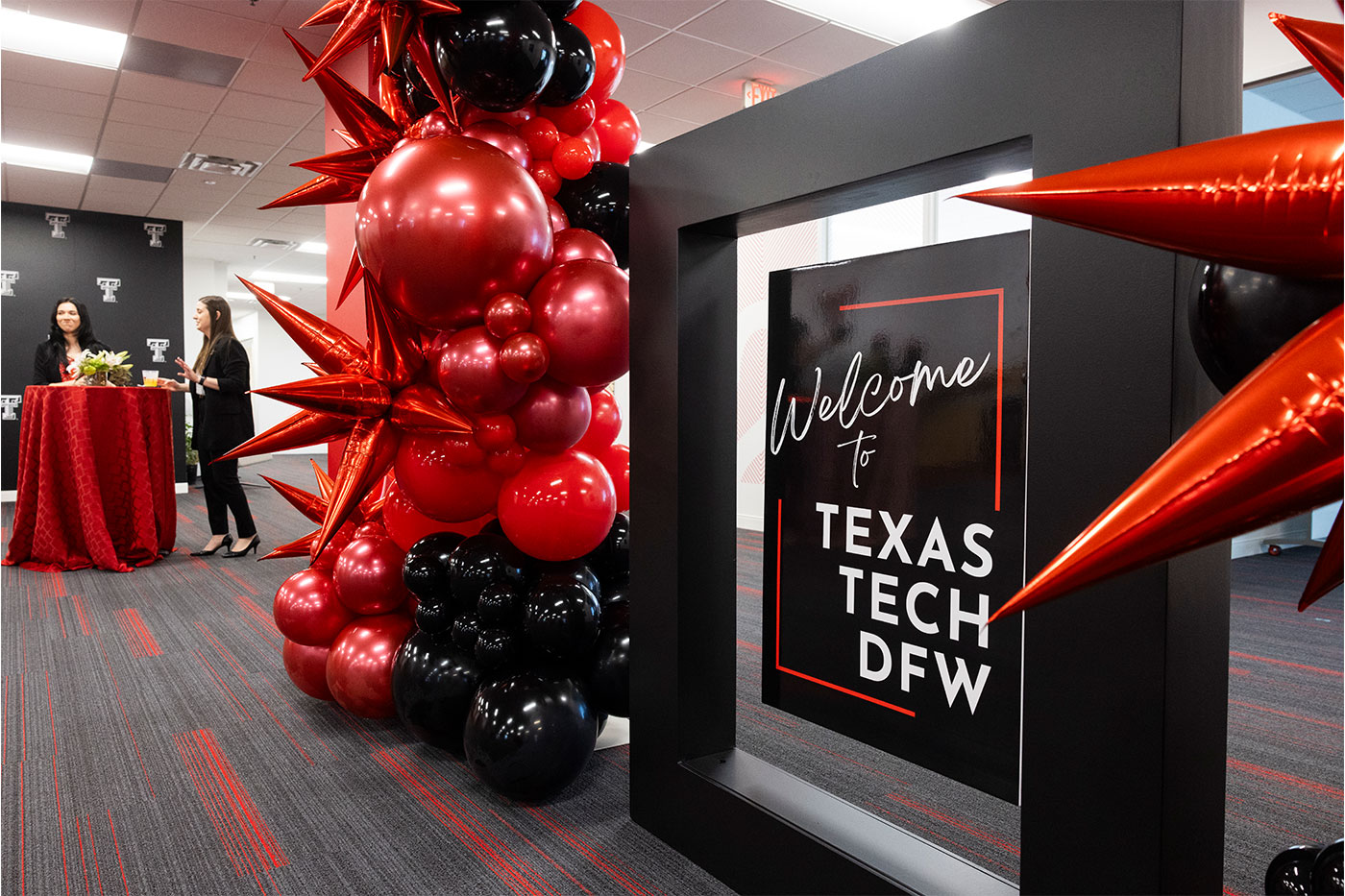Texas Tech DFW balloons