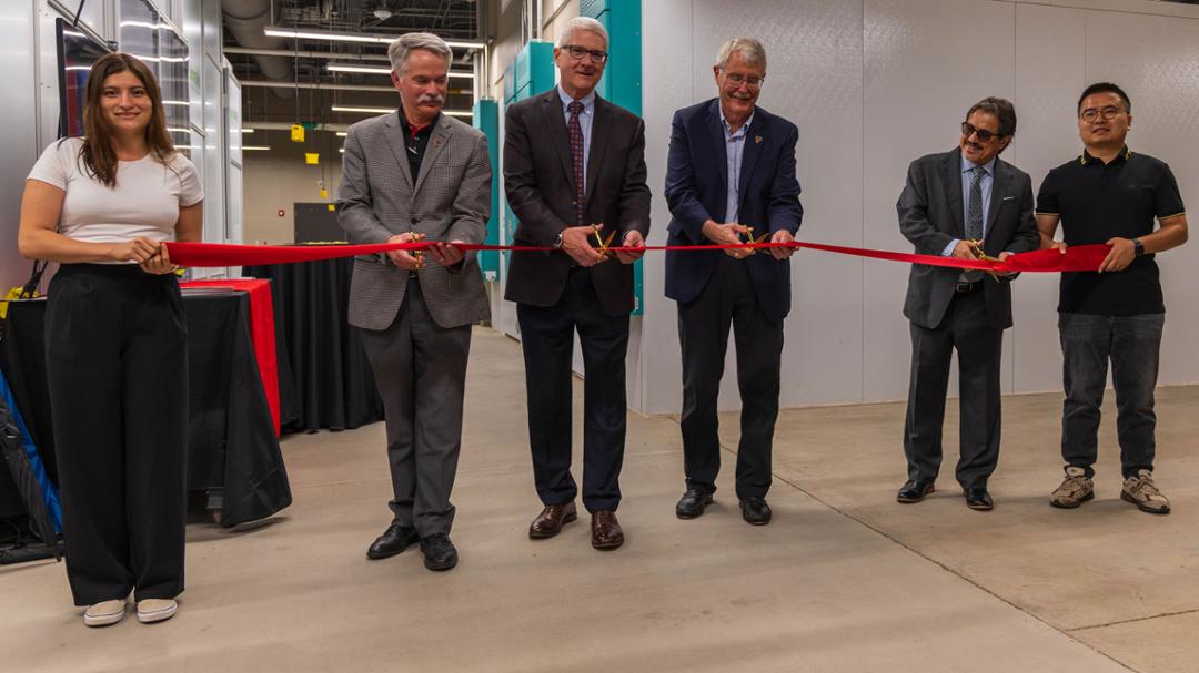 Davis College Cuts Ribbon on State-of-the-Art Plant Phenotyping Machine