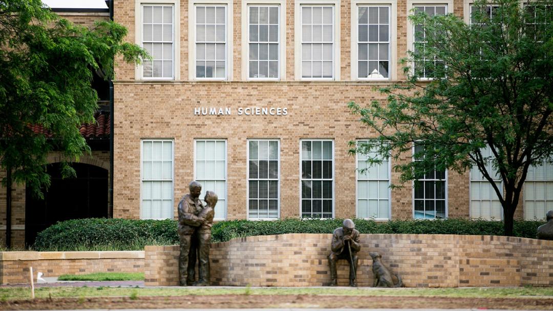 Iliana Anaya is Teaching Students to Thrive, Not Just Survive